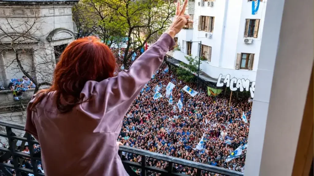 Si Cristina se presenta, su destino quedará atado a la Justicia Electoral