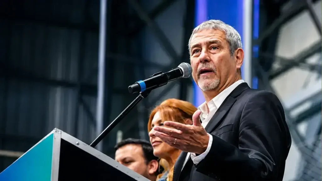 Se inició como concejal, llegó a intendente y pasó a ser Ministro del Gobierno de Alberto Fernández mientras ejercía una lealtad inquebrantable hacia Cristina
