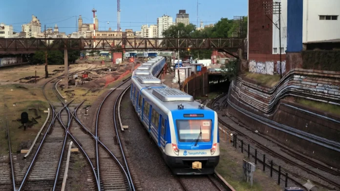 Tren Sarmiento