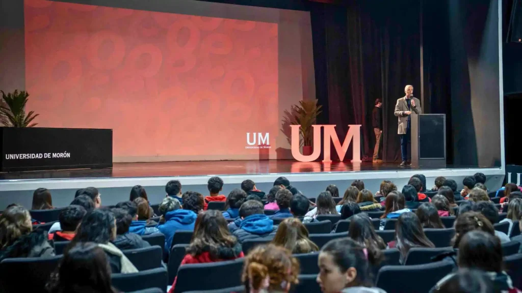 Universidad de Morón