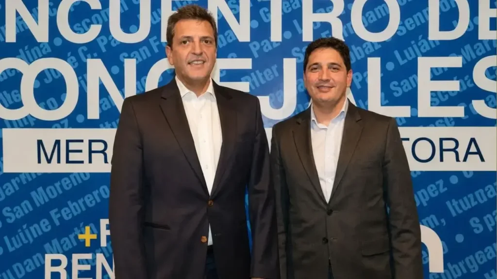 Sergio Massa va a terminar arrastrando a sus dirigentes a la avenida del medio para cosechar cargos pero no gobernar.