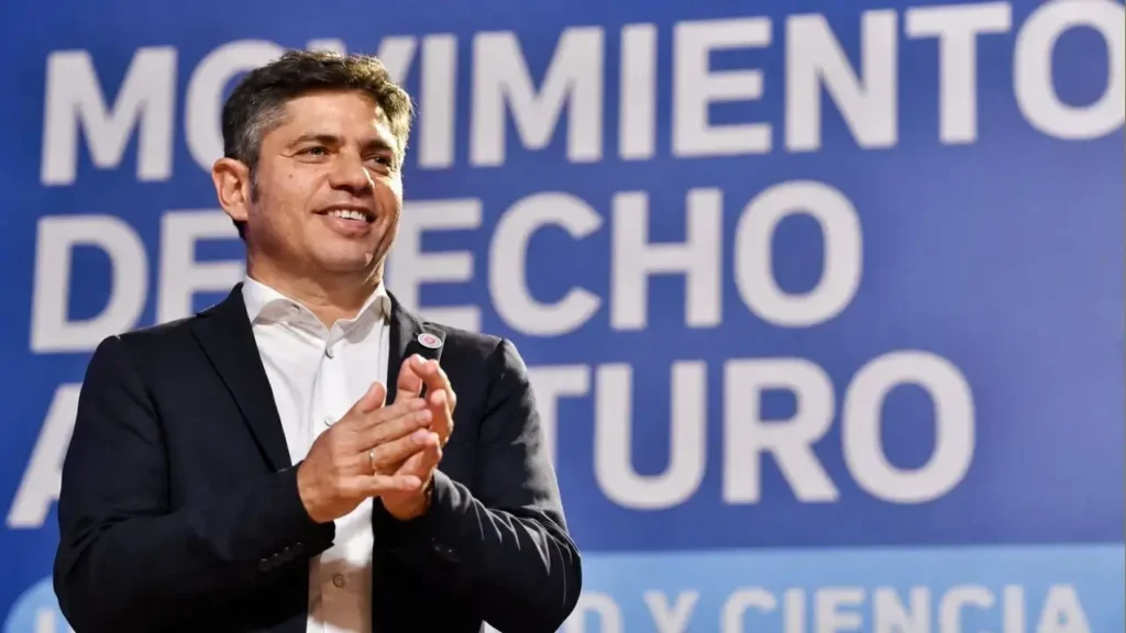 Esta cerca, pegada al Movimiento Derecho al Futuro de Axel Kicillof y como todo lo que recomienda provincia, Lucas Ghi la sumó al plenario del sábado en Castelar Norte.