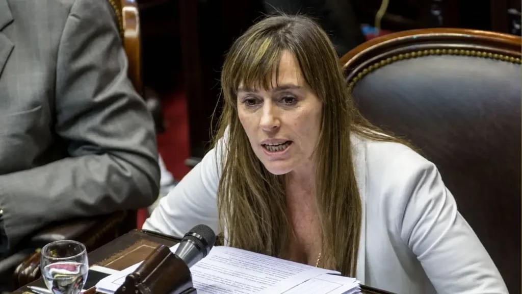 Juliana Di Tullio cumplió un papel importante manteniendo la cohesión del bloque de Senadores Nacionales.