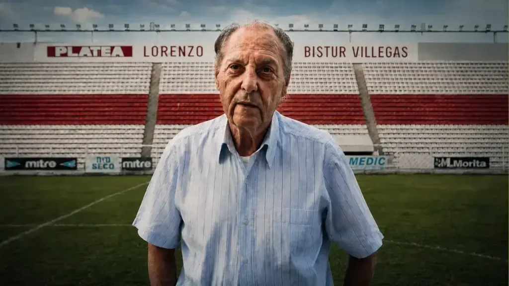 Francisco Sánchez, en una foto histórica en el Francisco Urbano.