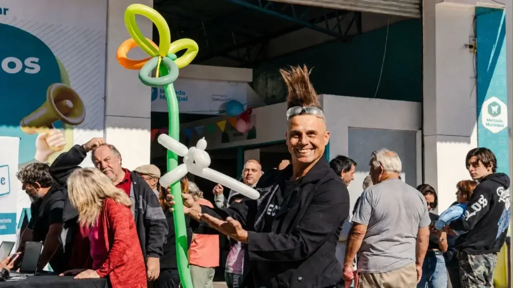 los chicos podrán disfrutar de inflables, música, espectáculos en vivo, talleres artísticos, plaza blanda, murga y números circenses