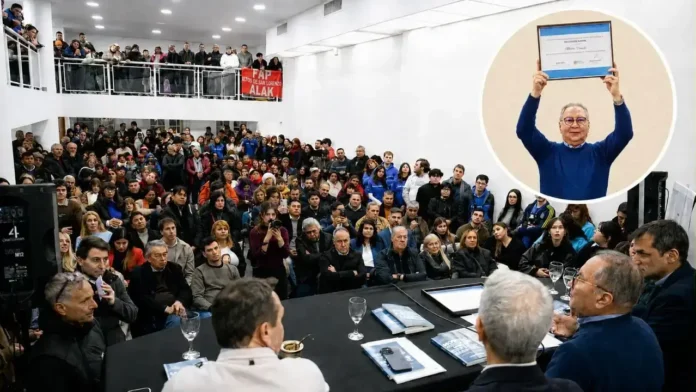 Alberto Descalzo fue el primer peronista en recibir el diploma del movimiento al 