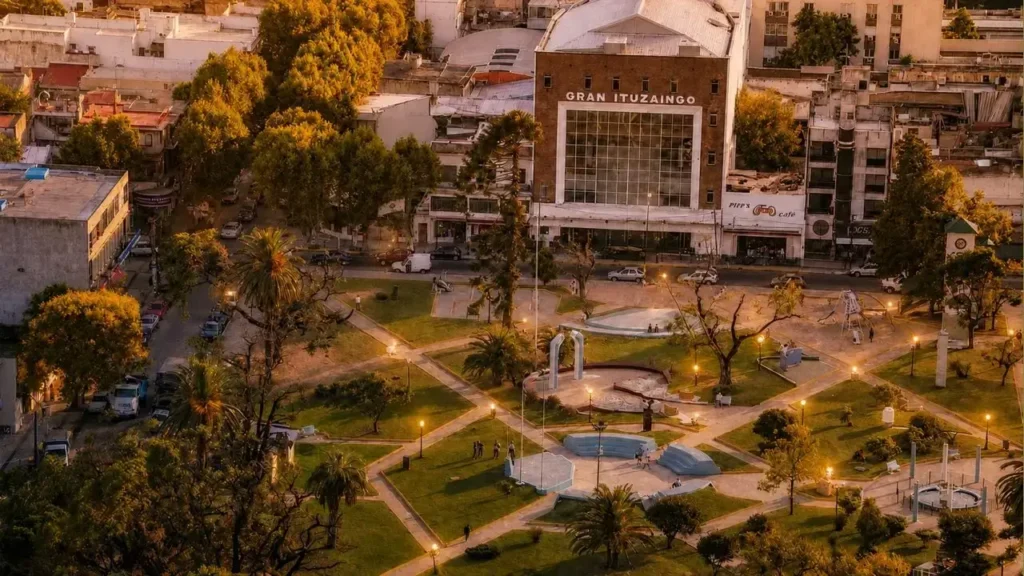 La Plaza General San Martín también estará abierta para el folklore.