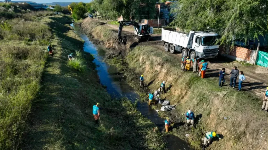 La limpieza de la Cuenca Chimborá en 2016. 