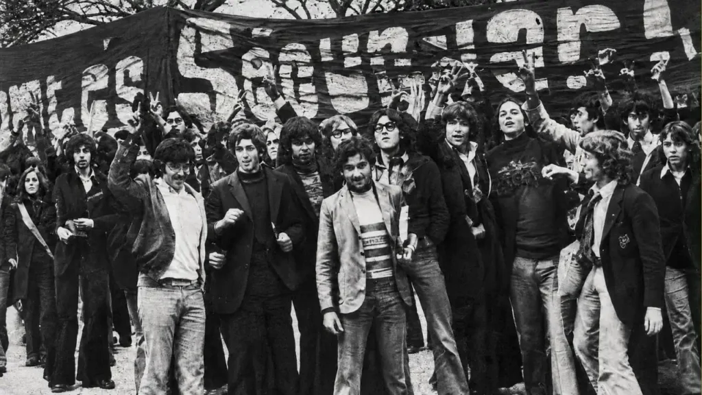 A fines de los setenta, era común que un establecimiento público o una universidad tuviera un Centro de Estudiantes. De allí surgieron algunos militantes potentes que llevaron adelante luchas que le costaron la vida.