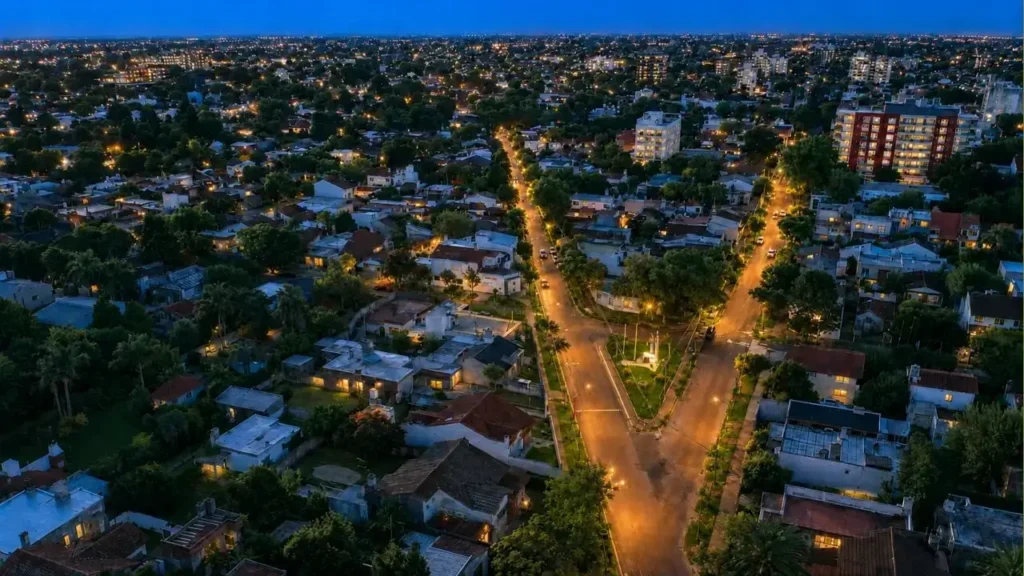 La ciudad, desde alguna terraza, hermosa, armónica, con edificios, sí, pero sin estar compactada.