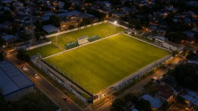 Ituzaingó enfrentará a Dock Sud este sábado 29 de agosto, desde las 15.