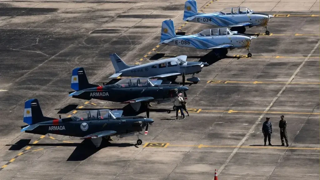 Vista de la Base Aeronaval Punta Indio (BAPI), provincia de Buenos Aires, sede de la Escuela de Aviación Naval (ESAN), la Escuadrilla de Vigilancia Marítima (EA1V) y los talleres de mantenimiento de la Armada Argentina.