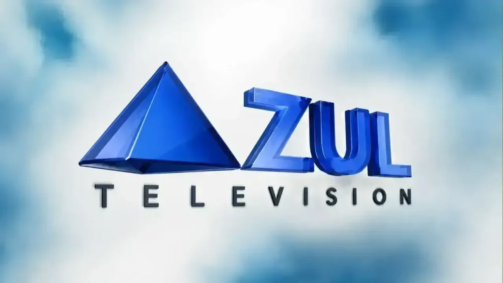 Finalizado el verano, pero con la medalla de haber trabajado con Hanglin, Marziotta comienza en el incipiete y luego fracasado canal Azul, hoy Canal 9.
