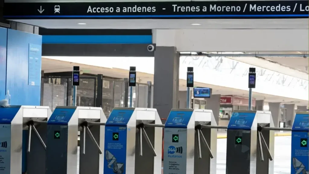 En Once relucen los molinetes pero no están activos.