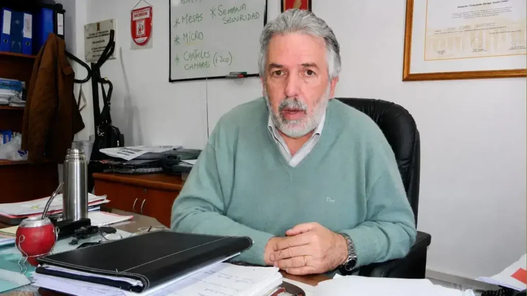 Juan Carlos Martínez, fundó la Cooperativa de Trabajo para la Comunicación Social con sus compañeros de estudios a mediados de los '80. 