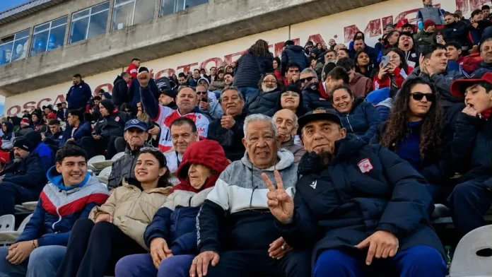 Y finalmente Los Abuelos fueron a la cancha y se vieron un partido espectacular en el que Deportivo Morón goleó a Acasusso.