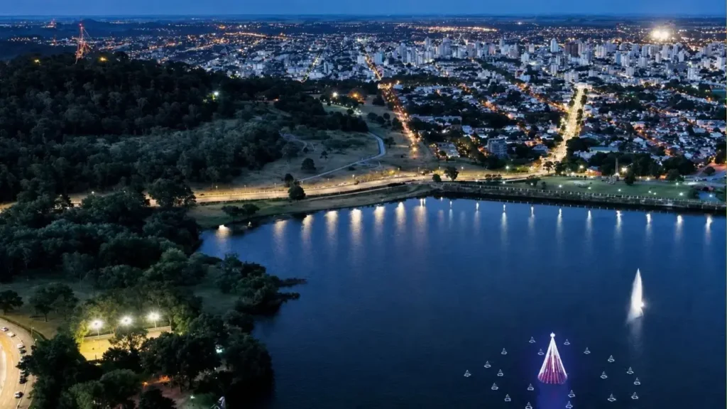  Tandil tiene 145.575 habitantes y un cuarta parte de los empleados de Morón. No resiste análisis.