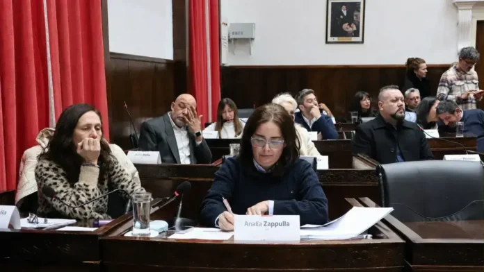 Zappulla dura con el intendente Lucas Ghi. Pidió que estuviera presente. Se ausentó y le hizo un fuerte reproche.