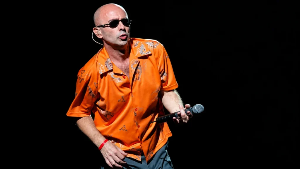 El Indio Solari, una máquina de producir, de generar, de cambiar las palabras y la música.