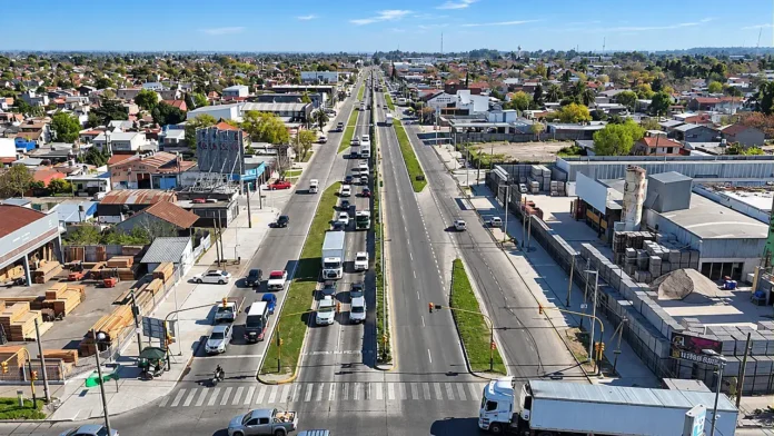 La Provincia interviene 27 kilómetros de la Ruta Provincial 4 en seis municipios.
