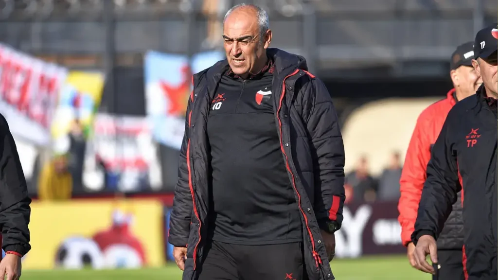 “Hicimos el desgaste y nos quedamos con las manos vacías”, señaló el frustado técnico de Morón.