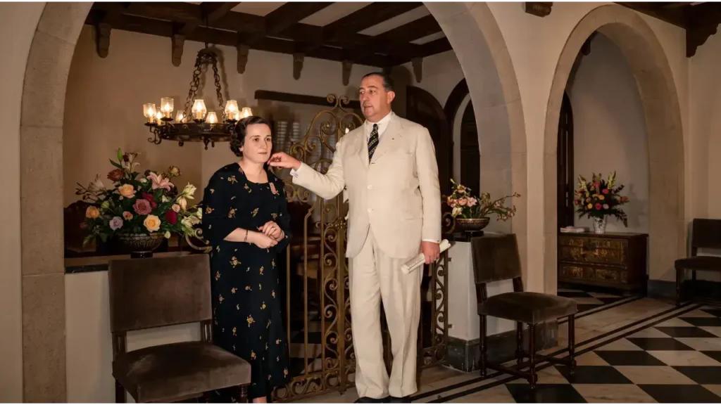 Manuel Fresco junto a su esposa Raquel Veret, en el interior de su residencia particular, la Quinta Fresco.