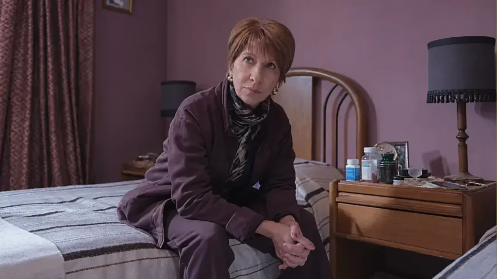 Alejandra Flechner hace de la madre de Julie, un personaje todo para descubir.