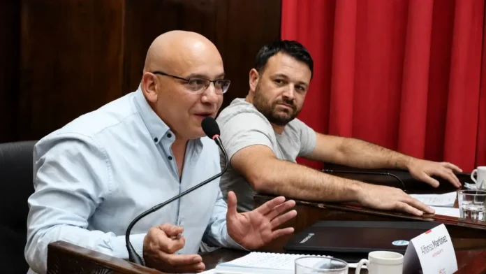 Alfonso Martínez, eel Secretario General del Sindicato Gastronómico de La Matanza y concejal de Lucas Ghi, quedó en medio del debate.