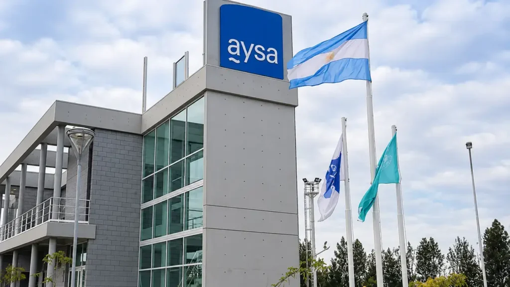 AySA estuvo en manos francesos hasta la Presidencia de Néstor Kirchner. Entonces se estatizó para poder avanzar con las cloacas en el conurbano. ¿Qué pasará con AySA privatizada?