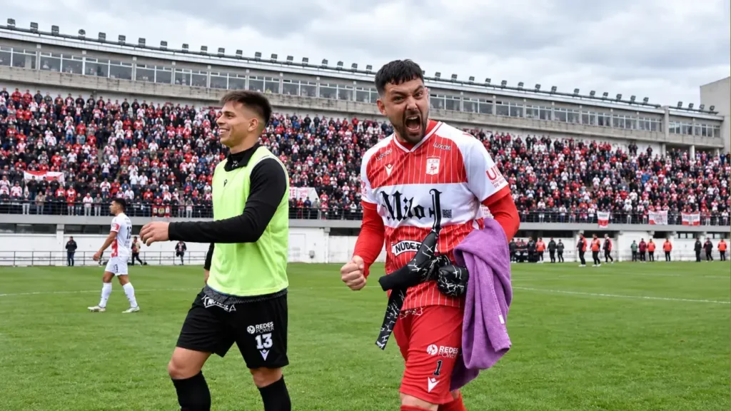 Tras el triunfo ante All Boys, Morón sigue prendido en la lucha por alcanzar la final por el ascenso directo.