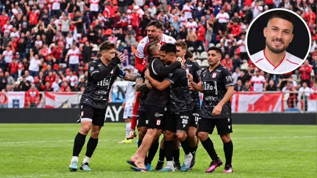 Franco Toloza definió el partido con una palomita en el tramo final y selló el 2-1 del Gallo.