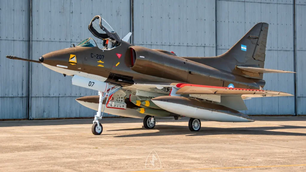 Un Douglas-A4B-Skyhawk que combatió en Malvinas.