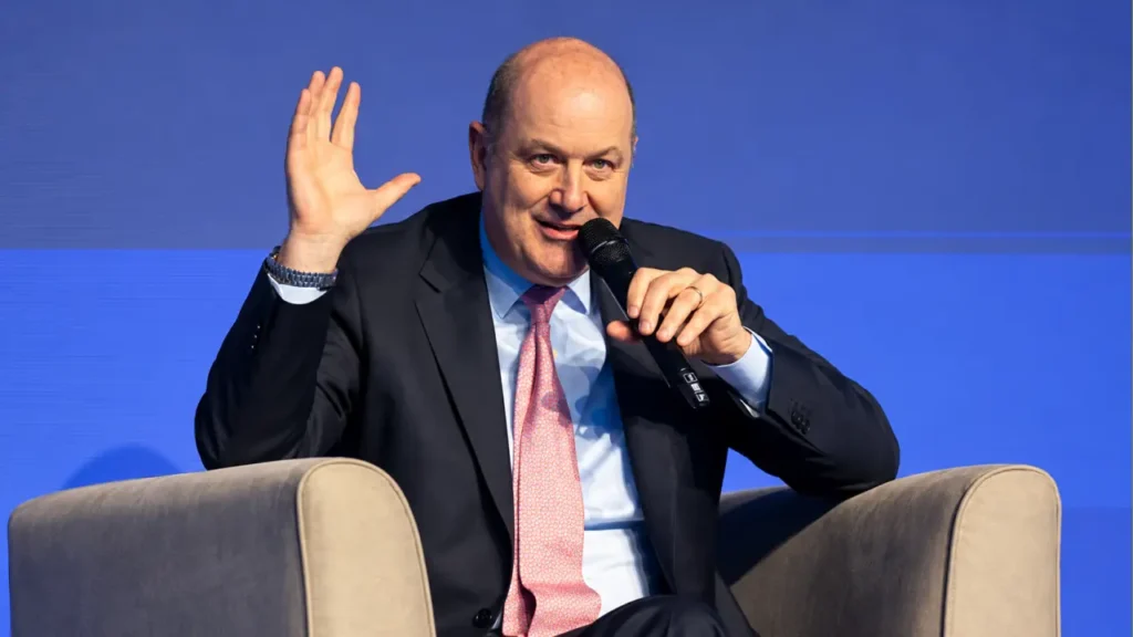 Durante el gobierno de Mauricio Macri, Federico Sturzenegger ocupó el cargo de Presidente del Banco Central de la República Argentina (BCRA) desde el 10 de diciembre de 2015 hasta el 14 de junio de 2018.