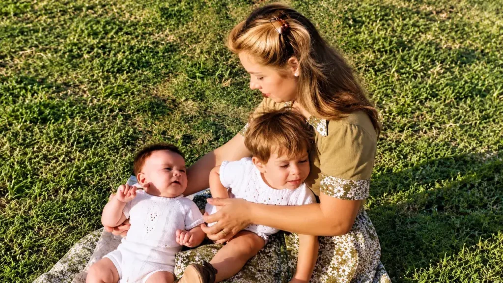 Cecilia en otra escena familiar con dos de sus hijos.