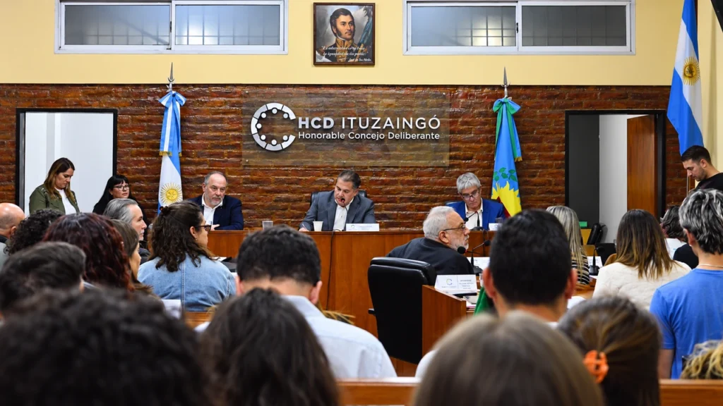 Juan Manuel Álvarez Luna destacó la participación comunitaria durante el III Foro de Salud Mental, desarrollado bajo el Decreto N.º 10/2026, con representantes de distintos sectores del distrito.