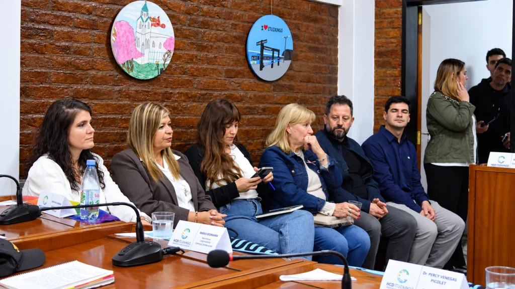 Profesionales, referentes institucionales y organizaciones territoriales participaron del III Foro de Salud Mental de Ituzaingó, con el objetivo de impulsar respuestas coordinadas y mejorar el acceso a la atención.